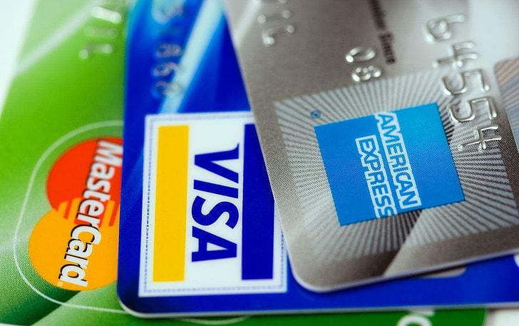 -⁢ Fordeler og ulemper‍ ved⁣ ulike⁣ kredittkorttilbud